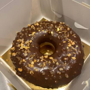 Donut chocolade - nootjes